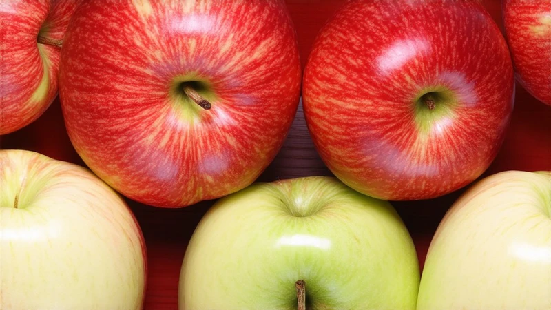 Honeycrisp Apple vs Fuji Apple