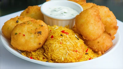 which is more popular Poha or Vada as a street food